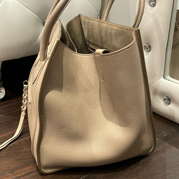 Celine large nude tote bag! - Picture 4 of 10